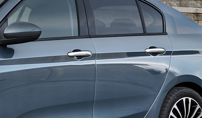 CHROMED DETAILS